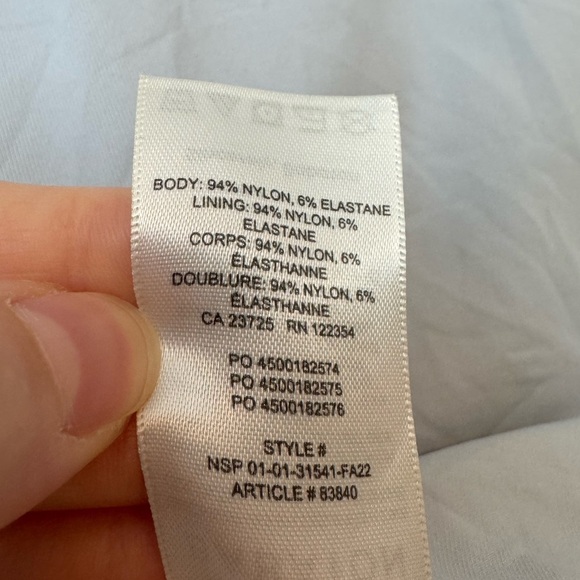 Aritzia Contour Crew Cropped T-shirt Light Grey- Size L - Picture 8 of 8